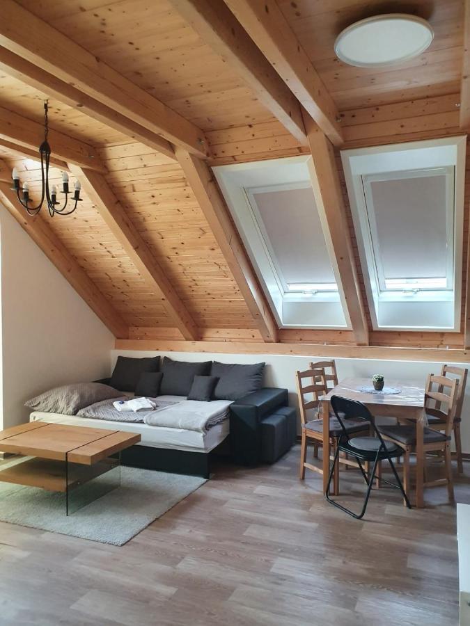 Apartman Maja Микулов Экстерьер фото
