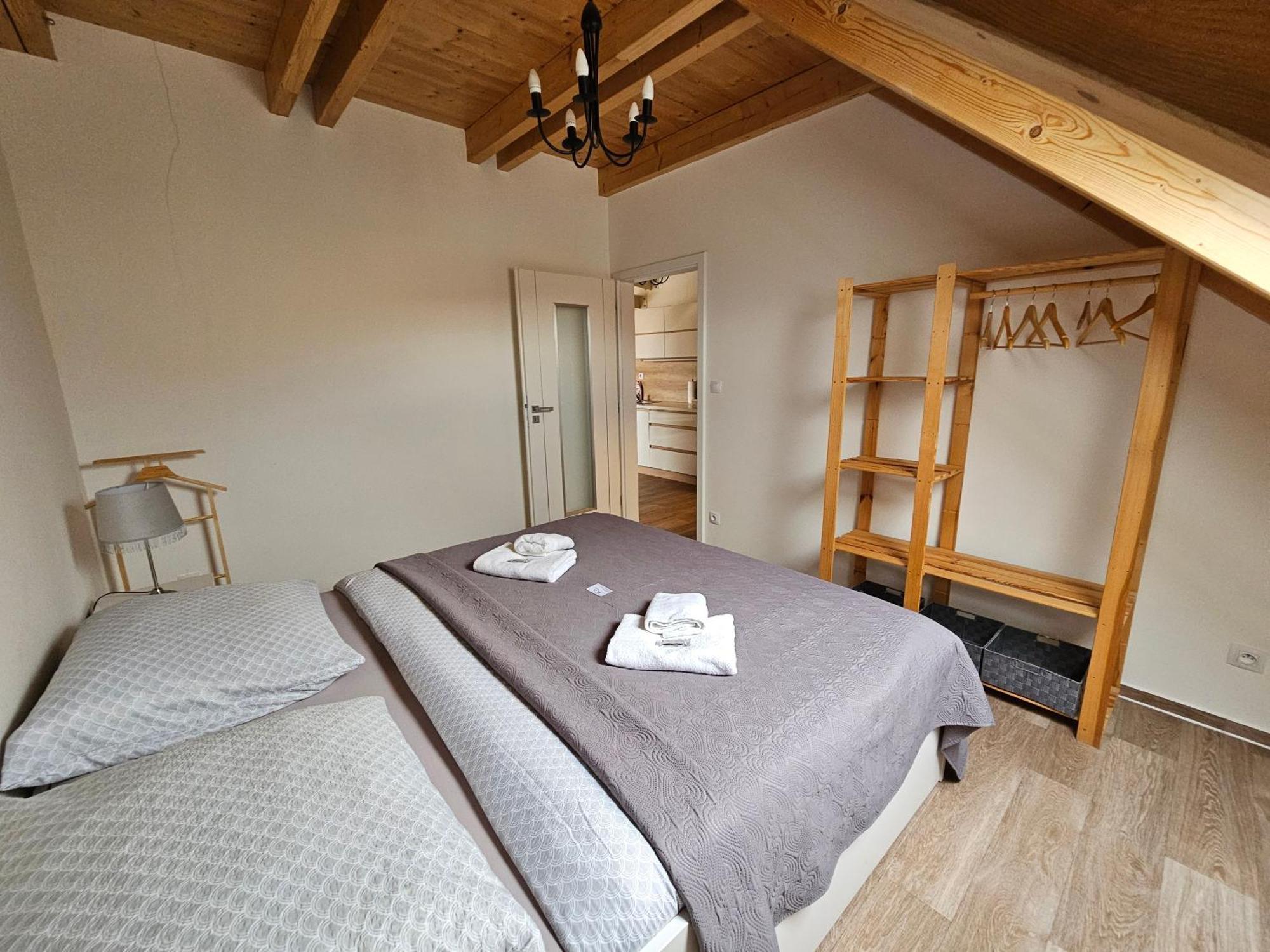 Apartman Maja Микулов Экстерьер фото