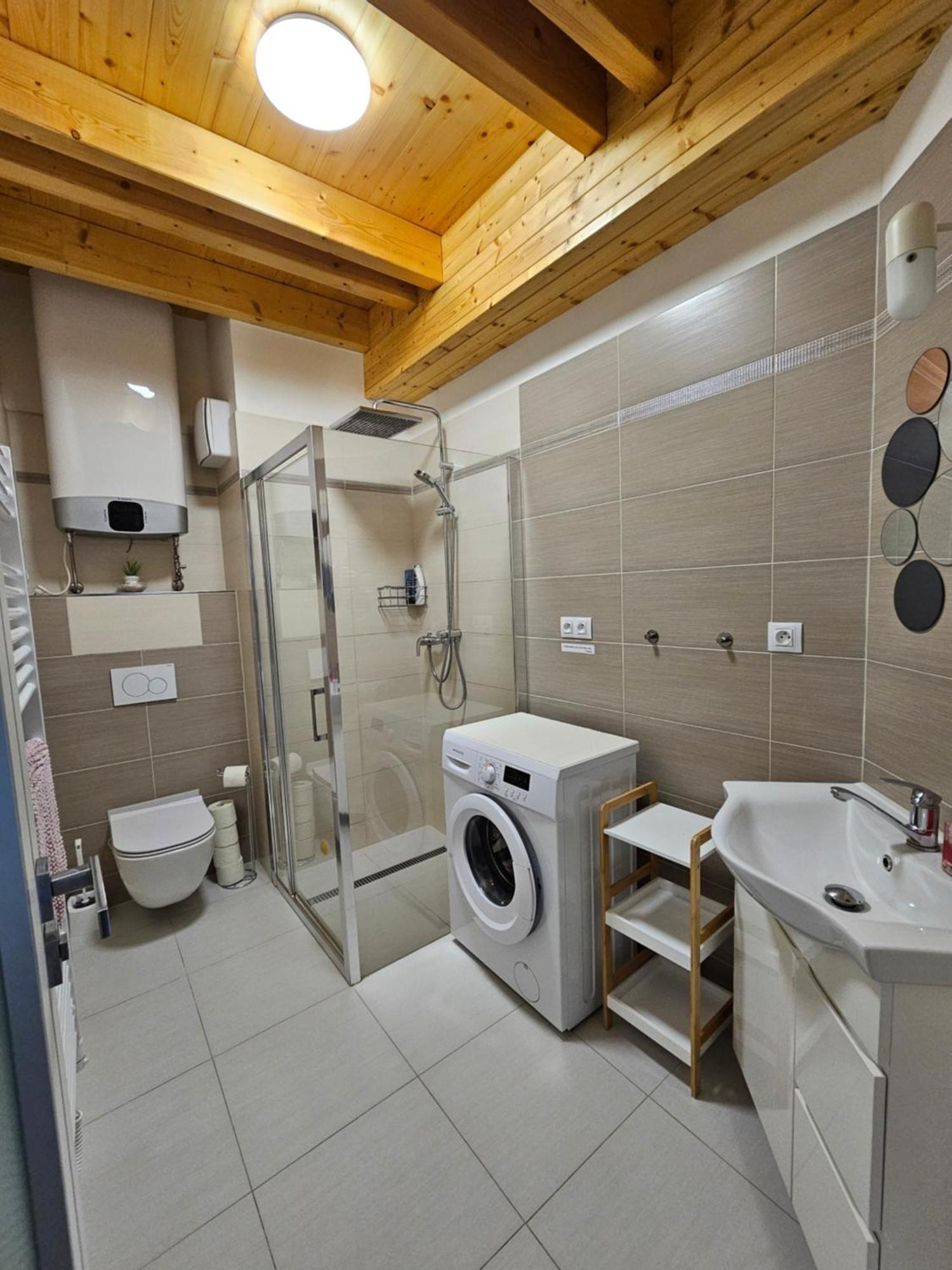 Apartman Maja Микулов Экстерьер фото